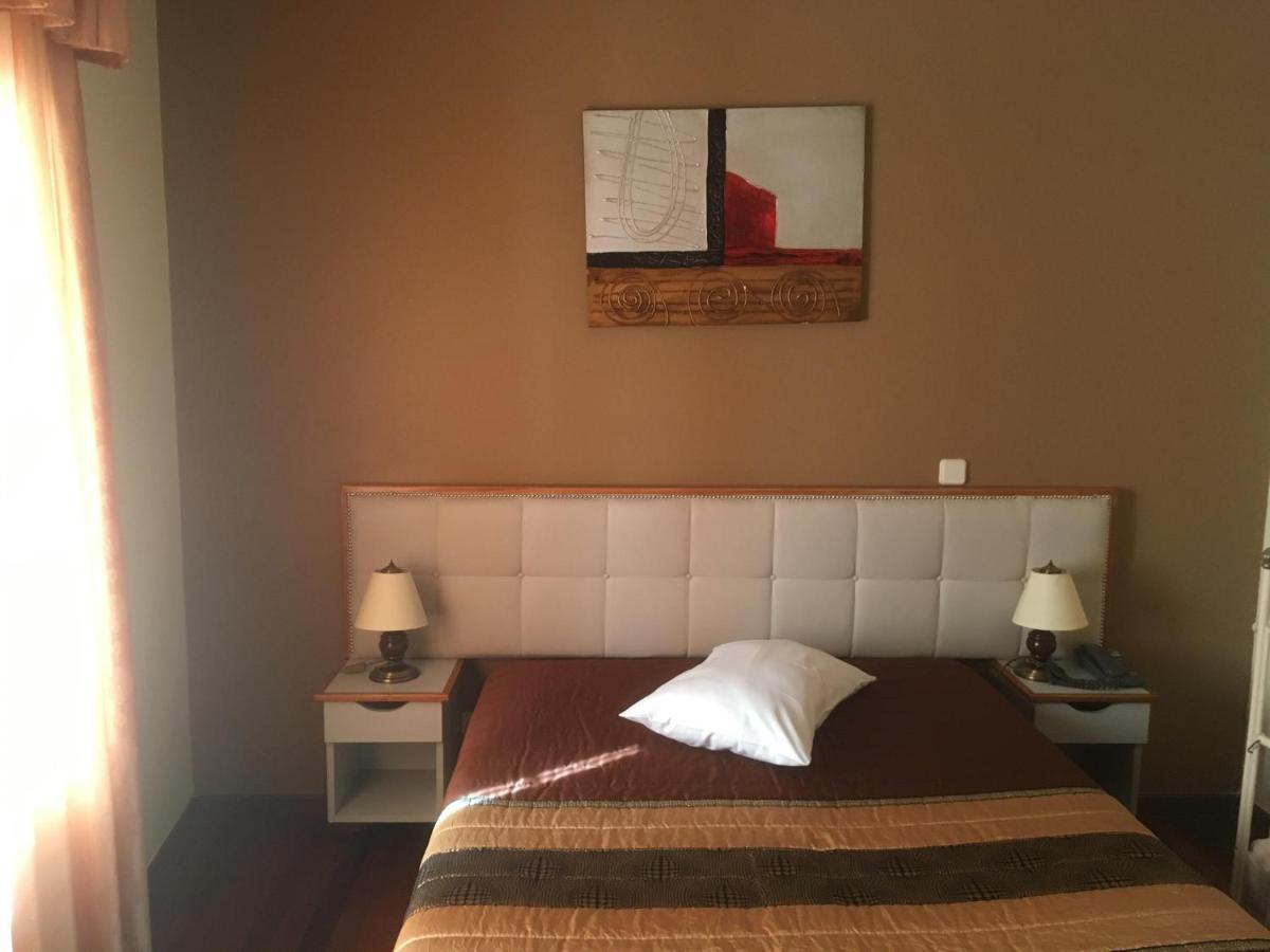 Florinda Bed & Breakfast Chaves Bagian luar foto